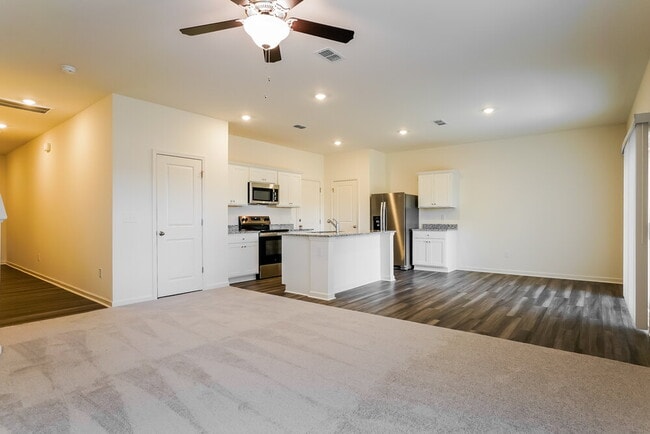 Photo - 745 Shepard Rock Dr