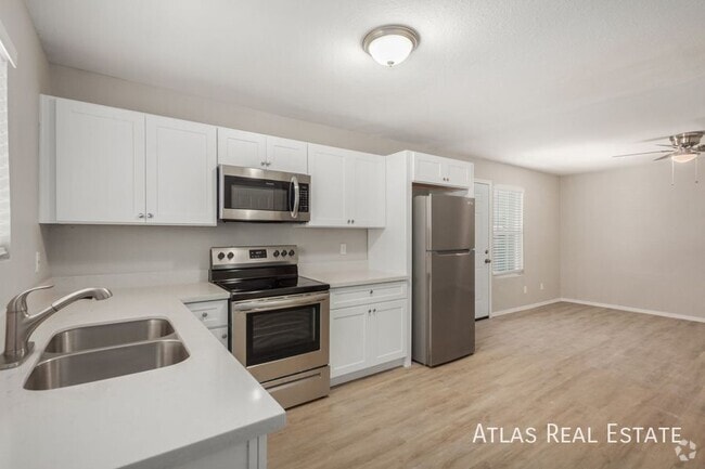Building Photo - 1011 E Commonwealth Pl Unit 2 Rental