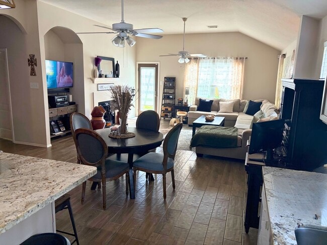 Photo - 2101 Laughing Gull Ln
