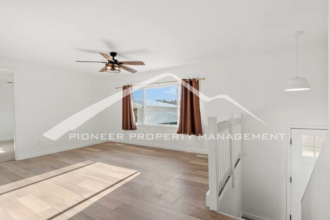 Photo - 610 Catalina Dr