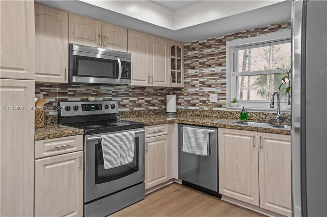 Photo - 9015 SW 96th Ave