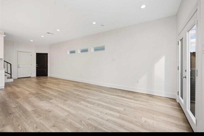 Photo - 4508 Noble St