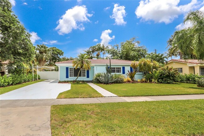 Building Photo - 8035 SW 63rd Pl