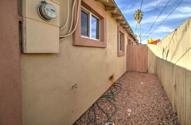 Photo - 5516/5518/5520 West Palmaire Avenue Unit 5516 West Palmaire Avenue