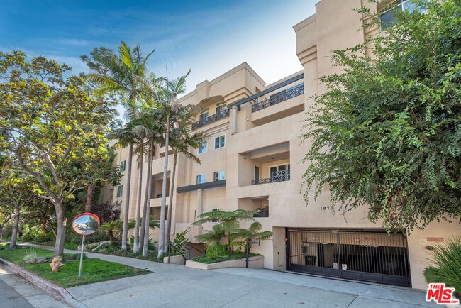 Building Photo - 1875 S Beverly Glen Blvd Unit 106 Rental