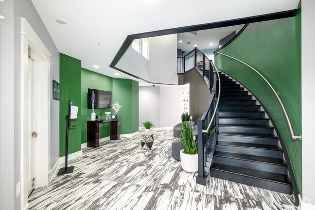 Pinnacle Apartments