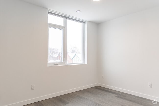 1BR + Den, 1BA - 735SF - Bedroom