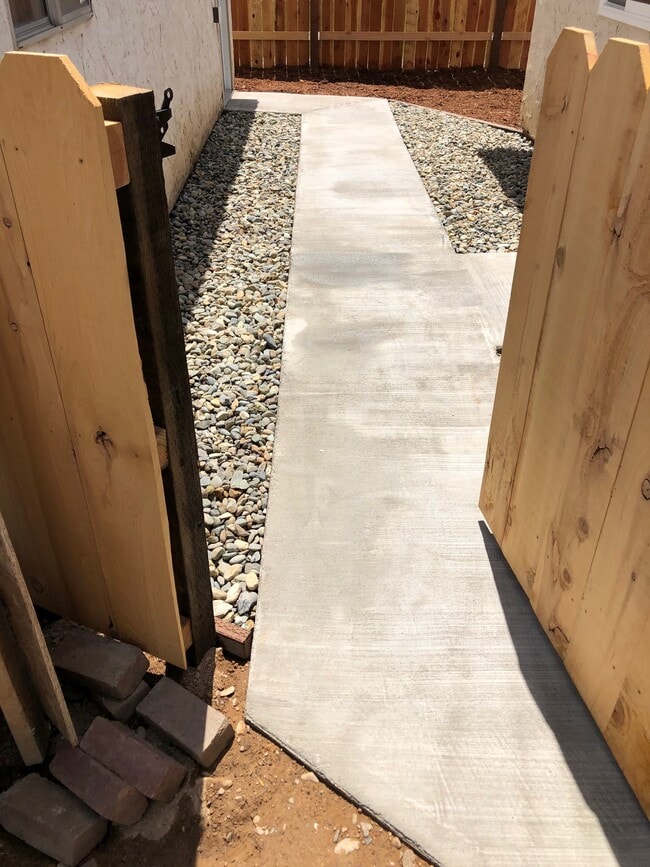 Walk to front door and garage - 3710 Fairgrounds Dr