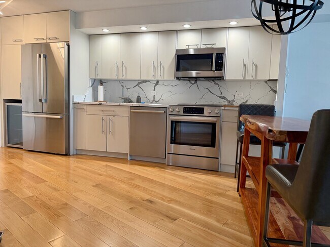 Photo - 300 N State St Unit 2807