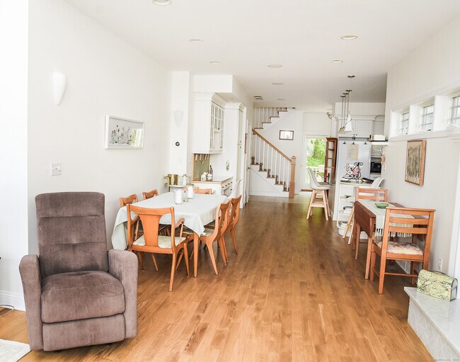 Photo - 12 Westover Ln