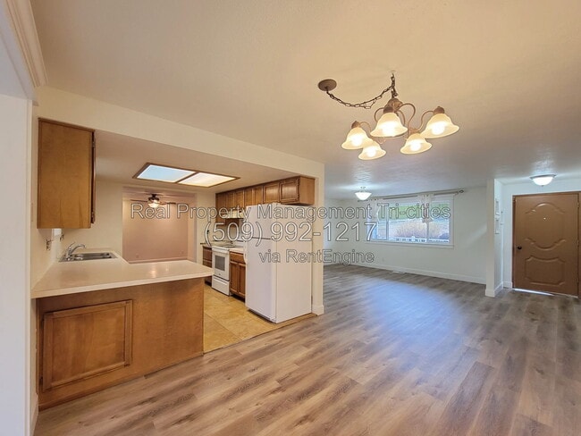 Photo - 249 Rachel Rd