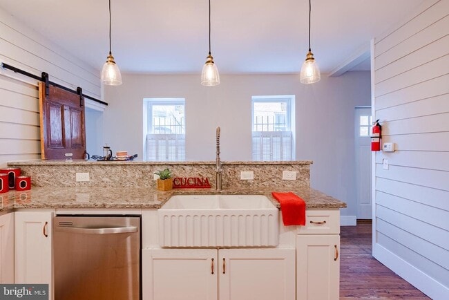 Photo - 38 Parkin St