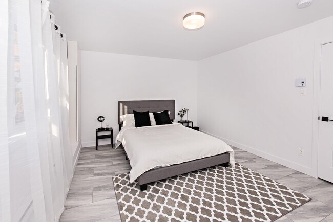 Photo - Roland-Audet