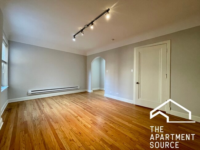 Photo - 2315 N Rockwell St Apartments Unit b3