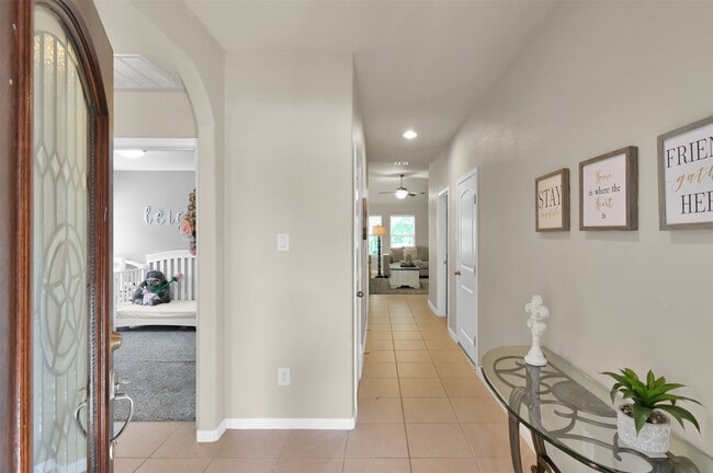Photo - 115 Knollbrook Cir