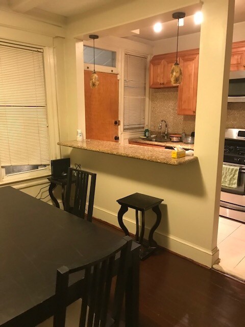 Photo - 512 Columbia Rd NW