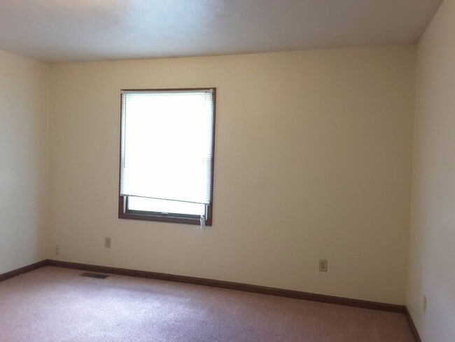Photo - 120 S Silverwood Ln Unit APT. D