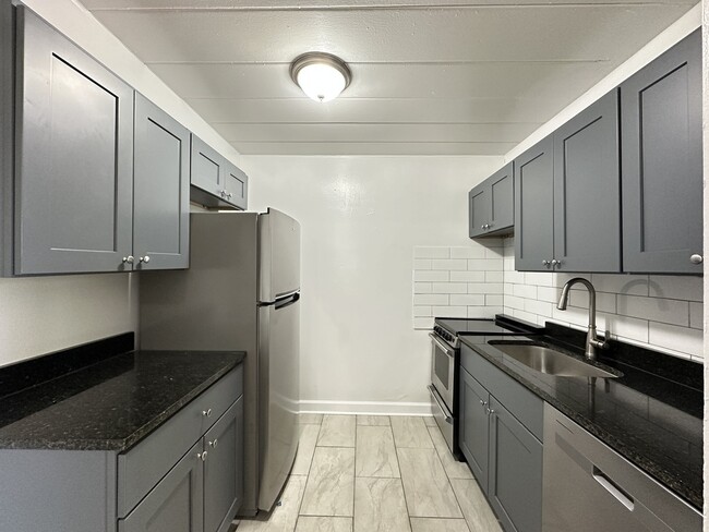 Photo - 1360 W Touhy Ave Unidad 405