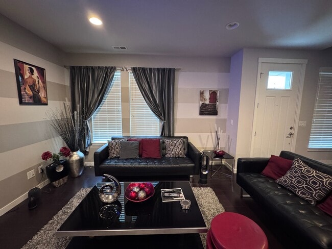 Photo - 1411 NE Park Dr