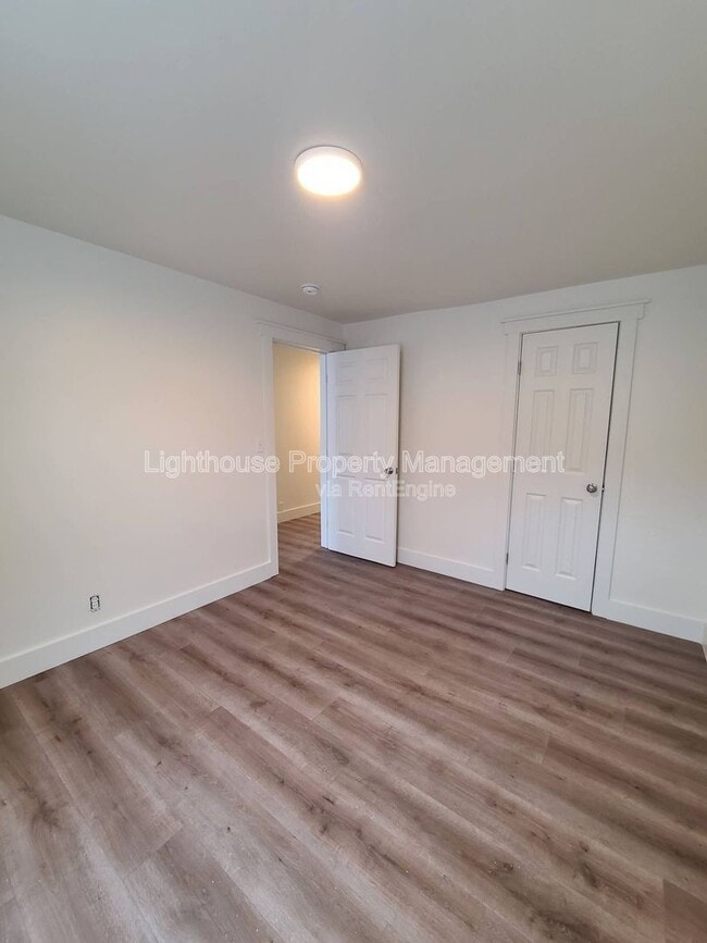 Photo - 917 Pearl St Unit 15