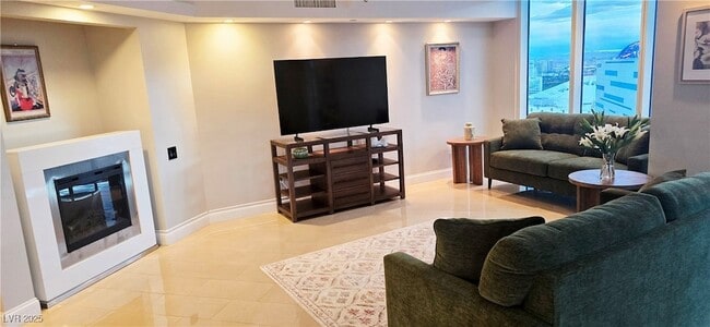 Photo - 2747 Paradise Rd Unit 2206