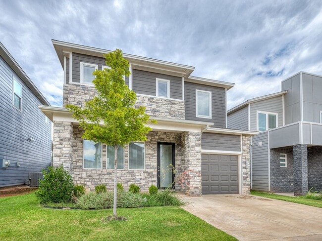 Photo - Beautiful New Construction Home in Edmond/...