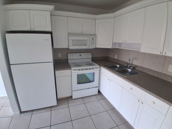 Photo - 6289 Lear Dr Unidad 105