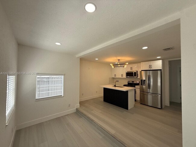 Photo - 5158 NW 19th Ave