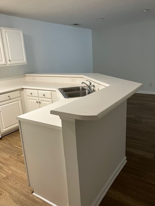 Photo - 5006-04 Unit 5006-04