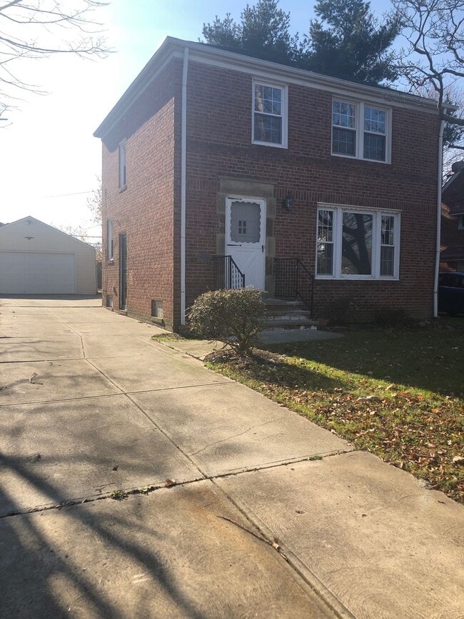 Building Photo - Check out this fully remodeled brick colon... Rental