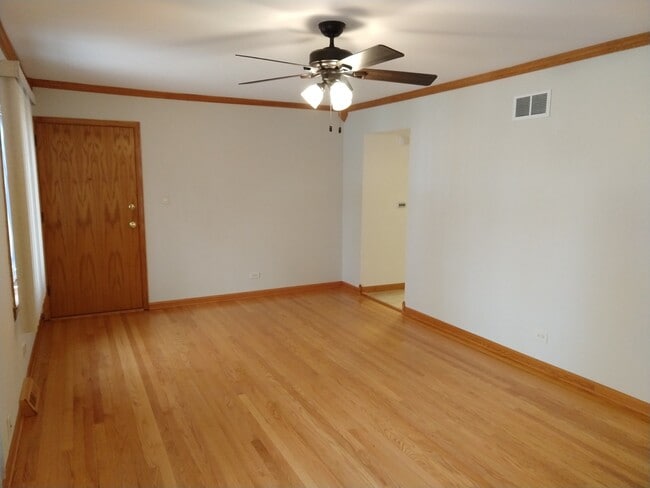 Photo - 1343 Woodview Ln