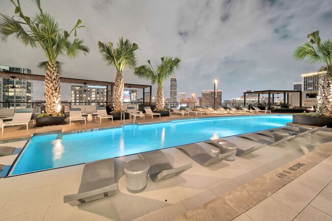 Photo - Bowen River Oaks