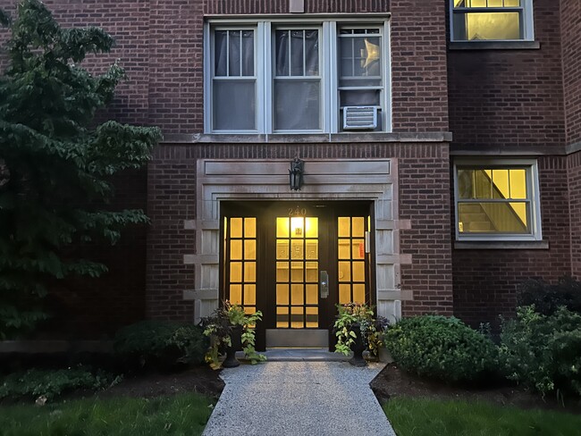 Main Entrance - 240 S Maple Ave Apartment Unit 1E