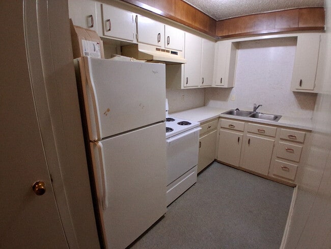 Building Photo - 5909 East F M 40 Unit 6