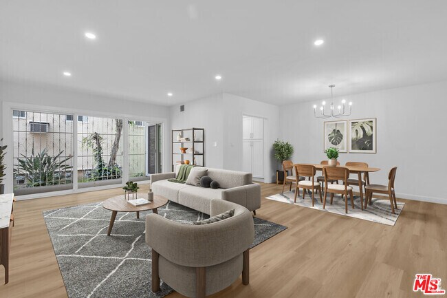 Building Photo - 7949 Selma Ave Unit 4 Rental