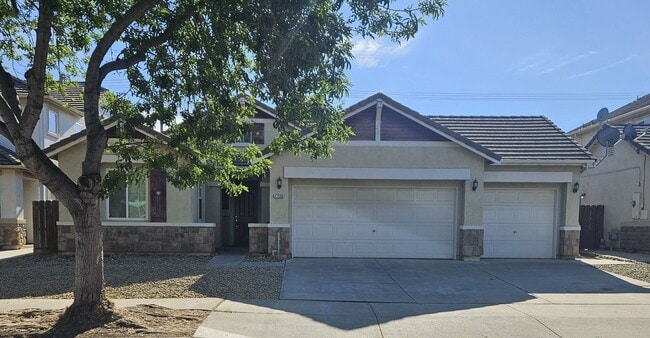 Building Photo - 1720 Somersby Ln