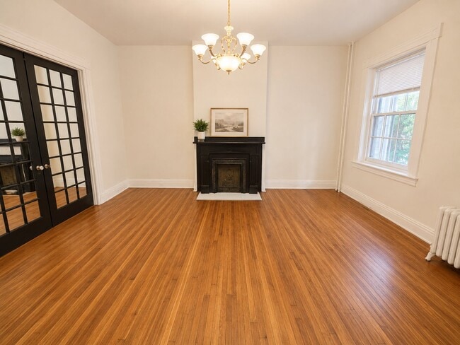 Photo - 2706 E Grace St Unidad 1