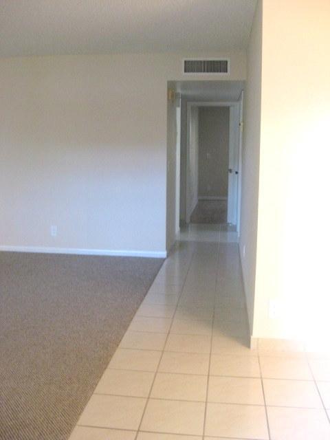 Photo - 532 Normandy L Unidad 532