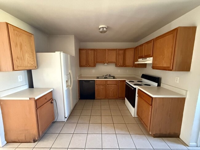 Photo - 2813 Cantabrian Dr Unidad Apt. C