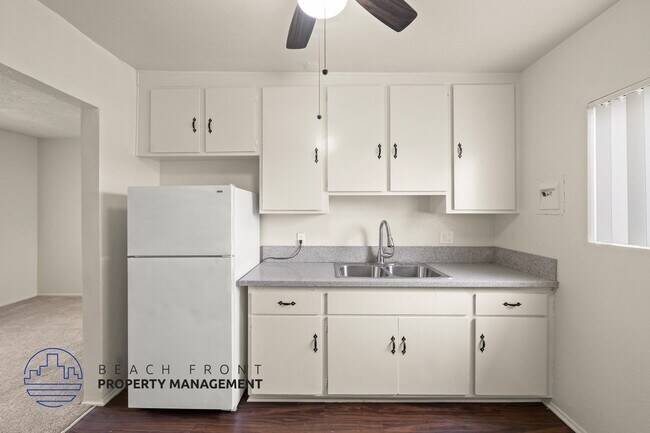 Photo - 900 N. Wilmington Blvd.