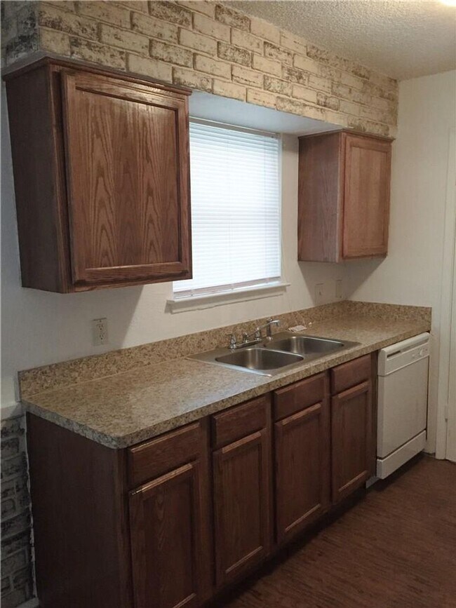 Photo - 6840 Margaret Dr