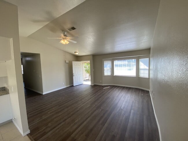 Photo - TAKE A LOOK AT THIS BEAUTIFUL 3 BEDROOM HOME! (Avail. 8/29/17)