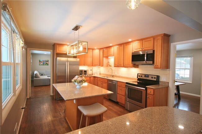 Photo - 16 Buchanan Rd