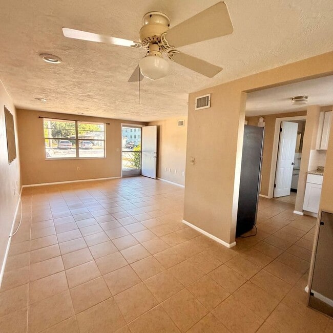 Photo - 5401 Pasadena Dr