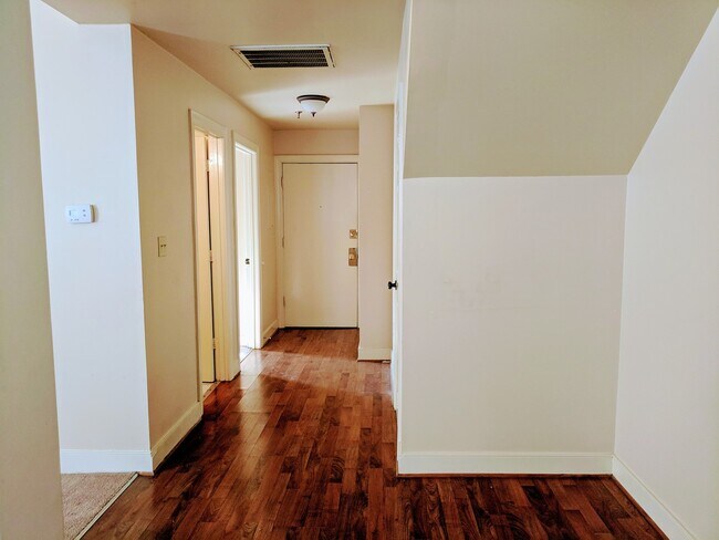 Photo - 1731 E Main St Unit Apt. 02