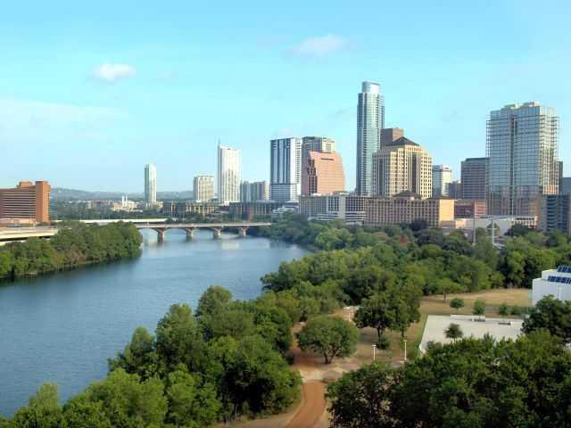 Photo - 54 Rainey St Unidad 806