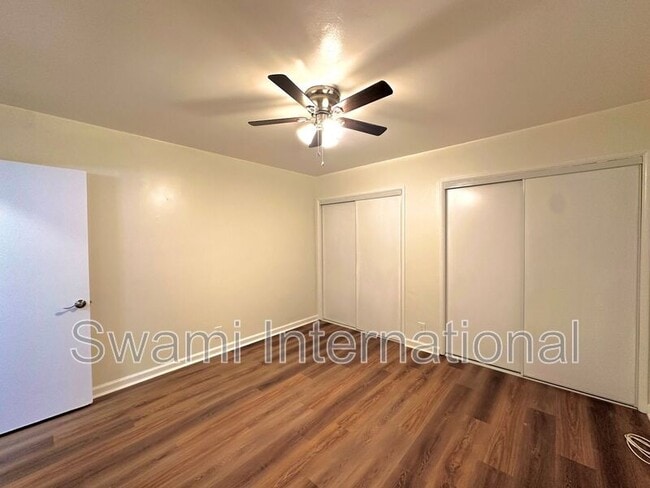 Photo - 674 W 27th St Unidad 01