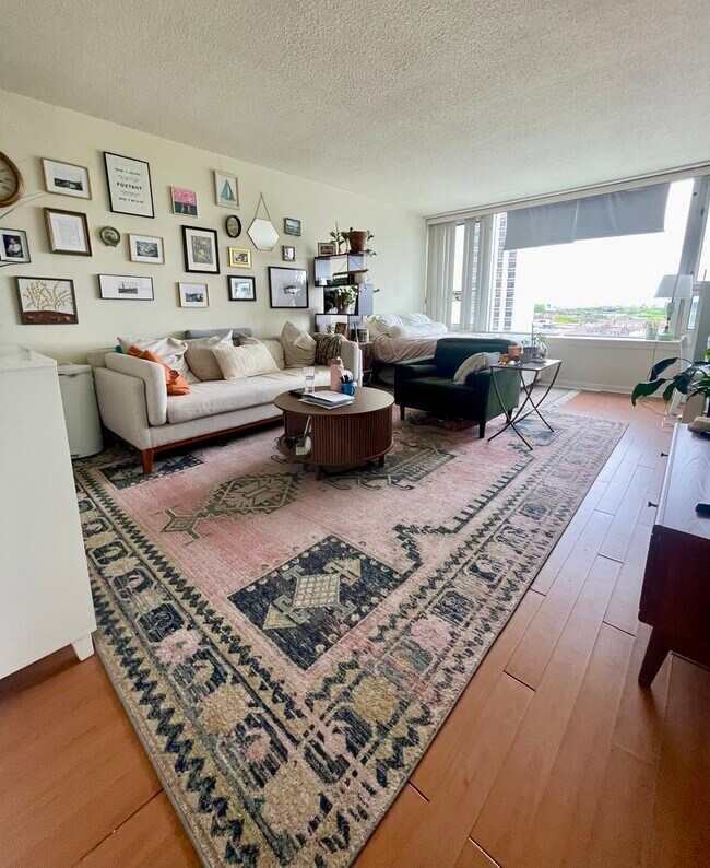 Photo - 2728 N Hampden Ct Unit 1108