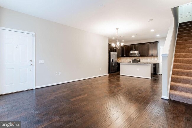 Photo - 42769 Keiller Terrace