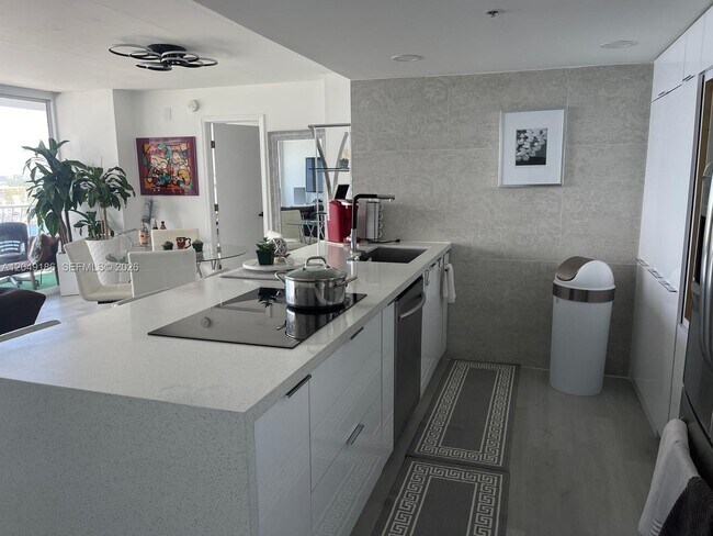 Photo - 7601 E Treasure Dr Unit 1017